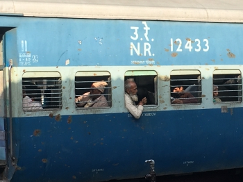 Inde,Uttar Pradesh,Bareilly,train,gare