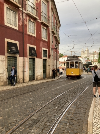 Campervan,van,camping-car,carvaning,vanlife,vanlifediaries,Portugal,roadtrip,roadtripportugal,grandcalifornia,location,park4night,homestays,camping sauvage,Lisbonne