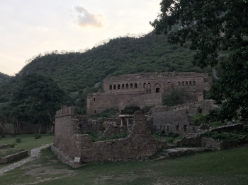 Inde,rajasthan,sariska,réserve de tigres,bhangarh fort